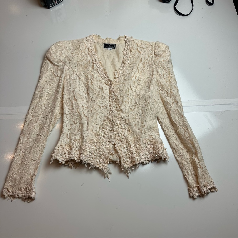 90s Cachet Heirloom Lace Jacket | Bridal Garden Party Romantic Cream Topper